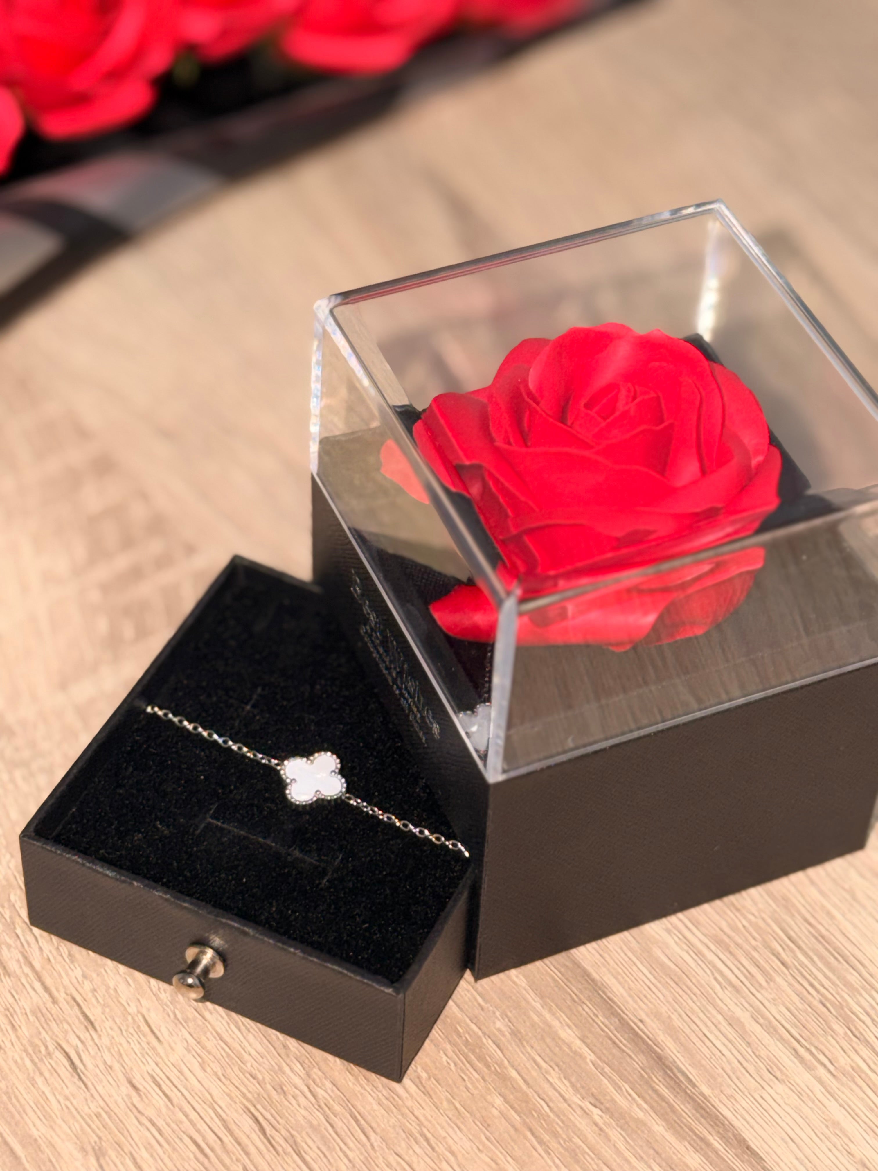 LoveBox cu Brațară